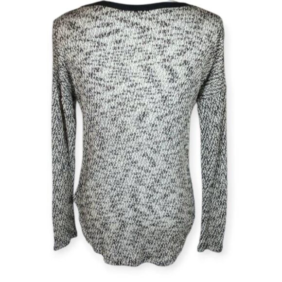 TEENBELL BLACK & BEIGE EMBELLISHED SHOULDER SWEATER SZ.S EUC. - Picture 5 of 7